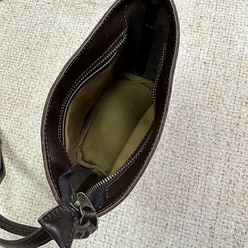 New style for 2026 Top layer vegetable-tanned cowhide bucket bag for women, retro single-shoulder crossbody bag