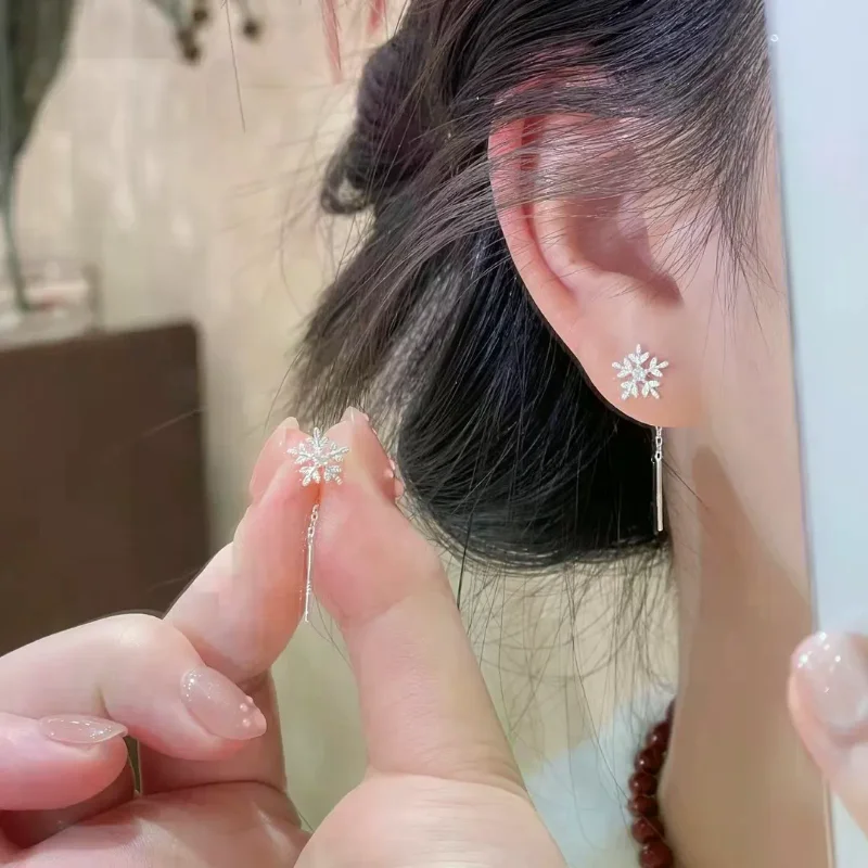 Simple Elegant Snowflake Chain Tassel Dangle Earrings Korean Dangle Ear Studs Winter Jewelry Christmas Accessories Gifts