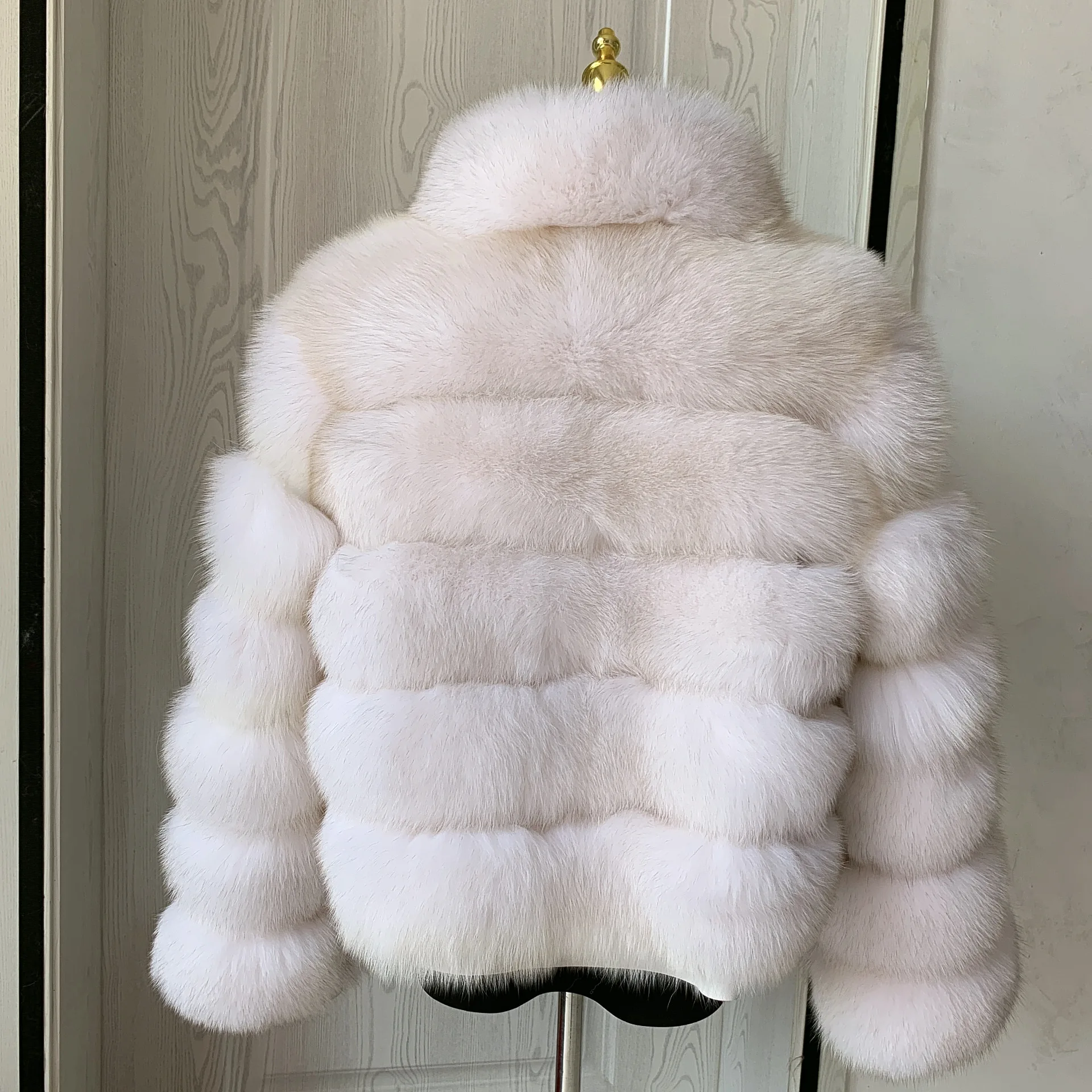 2023 New Luxury Real Fox Fur Coat Women's Winter Warm Natural Fur Jacket with Stand Neck Design Fashion Women's Raccoon Fur Coat