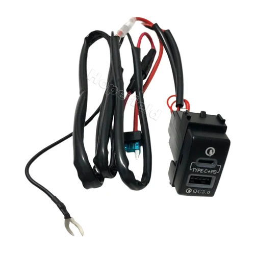 Imagen 2 del producto Cargador USB de doble puerto QC3.0 tipo C PD adaptador de enchufe de carga rápida reacondicionado para Nissan Patrol Y61 Y62 titan pathfinder Note juke