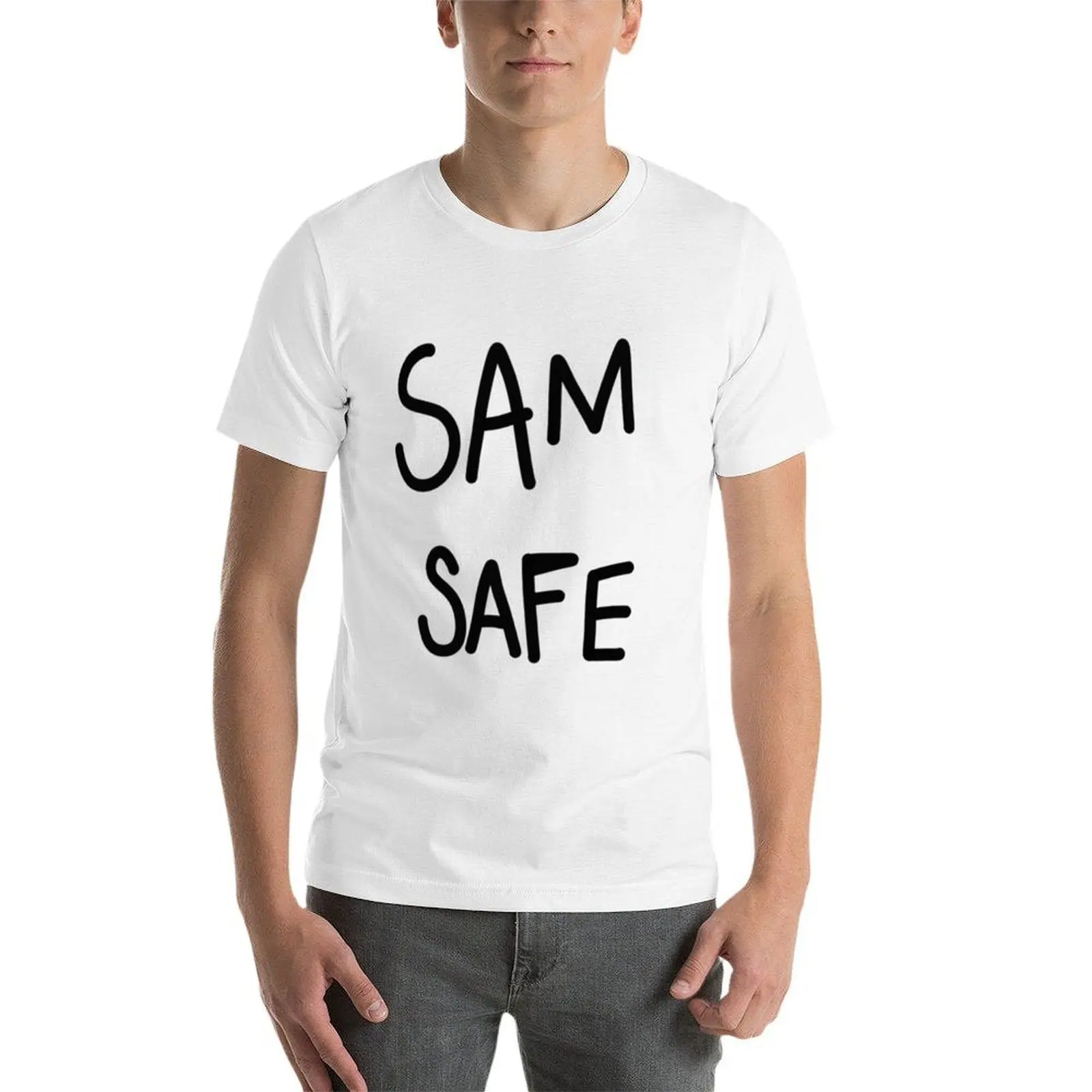 اقتباس?_nbsp_Sam Safe_nbsp_؟ مستوحاة من تريفور من ′Ghosts' CBS Premium تي شيرت رجالي تي شيرت صيفي #4