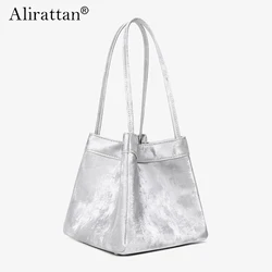 Alirattan 2026 New Chinese Style Women's Bag Crossbody Bucket Bag Niche Leather one Shoulder Small Square Bag