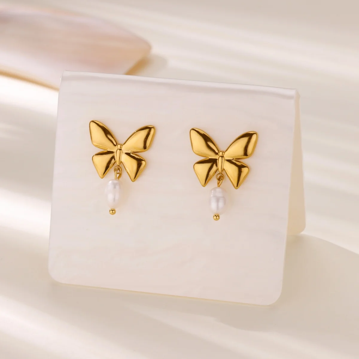 Free Shipping Butte… - image