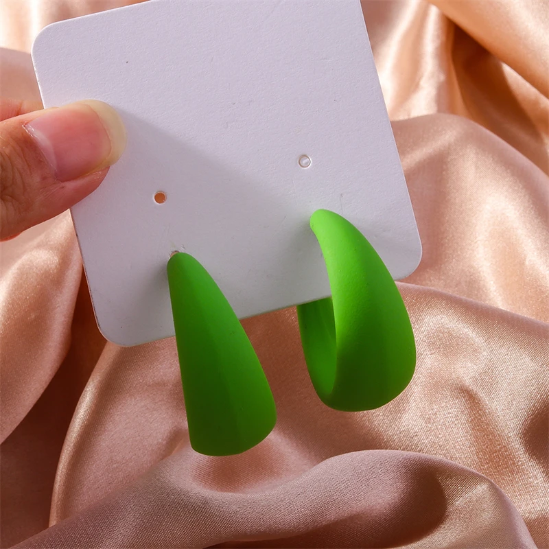 Candy-Farbige C-förmige Creolen im Koreanischen Stil für Frauen und Mädchen, Party- und Festival-Schmuck, Geschenke – Detail 7