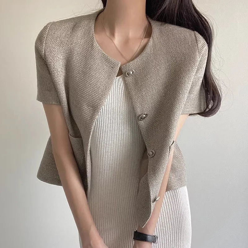 Chic Summer Vintage round Neck Button up Loose Women's Short Sleeve Coat Elegant Pocketed Tweed Jacket Commute Style