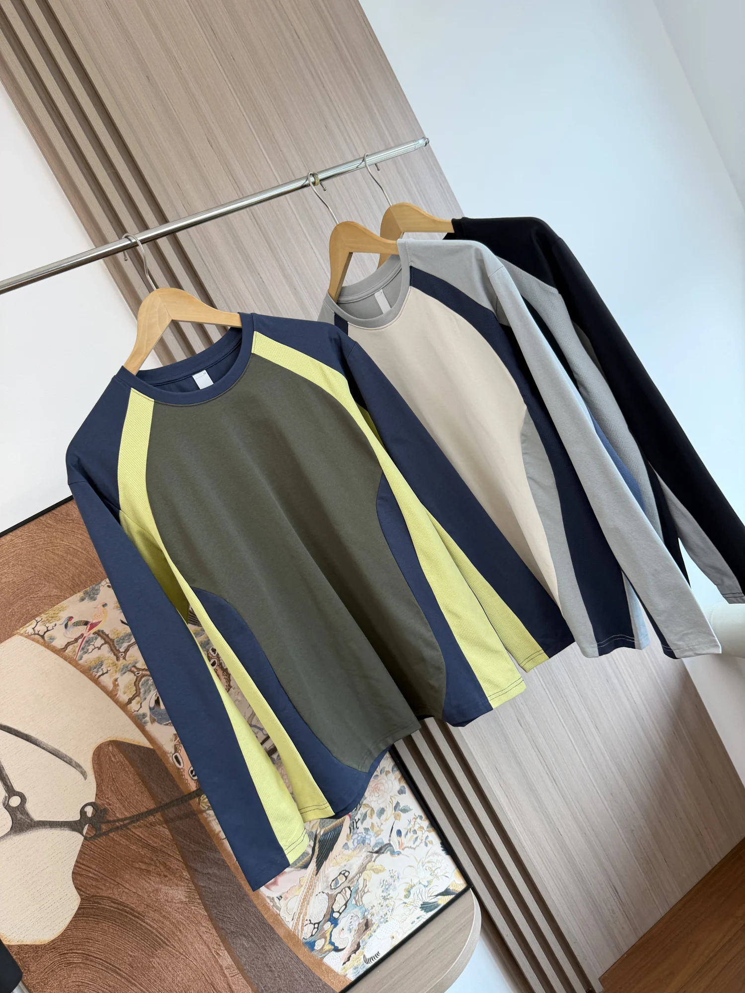 Outdoor Recommended Moisture Wicking Breathable Long Sleeve round Neck Sporty Casual T-Shirt for Men Fashionable Urban Style