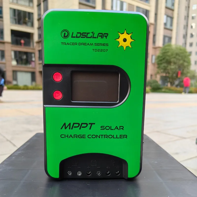 Pabrik MPPT Hybrid Solar Charge Controller Power Inverter 3KW 5KW Grid Solar Air Conditioner Inverter dengan Charger Controller