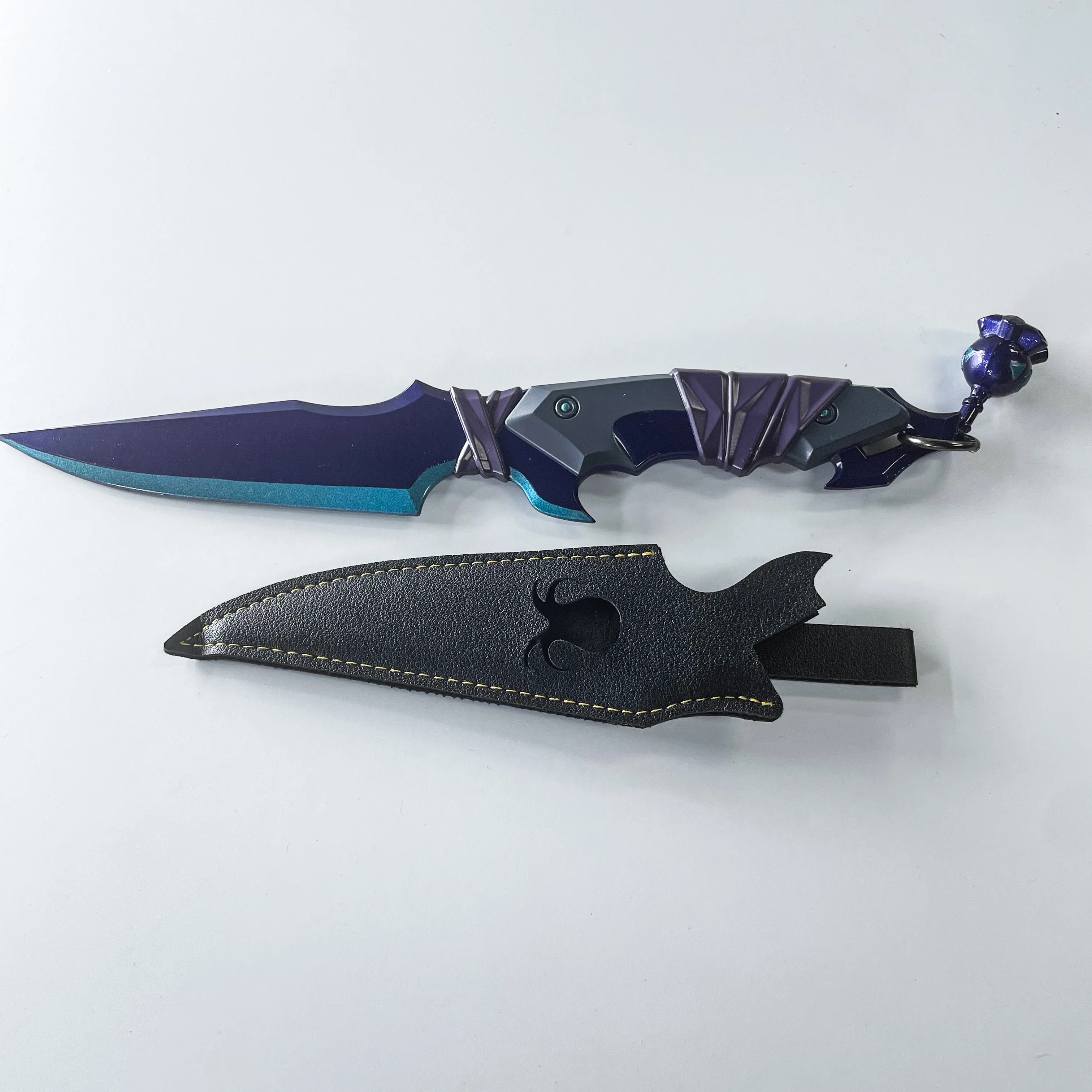 25 cm/9,84 pollici Valorant Shadow Coltello Modello Giocattolo in lega Gioco Collezioni fisiche Giocattolo Ornamento Display da tavolo Regali per il compleanno del ragazzo