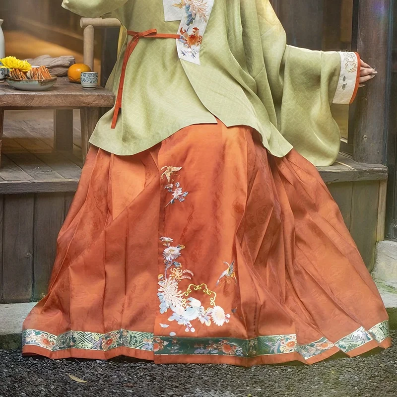 

Original Hanfu by Tongwan 2025 Ming Dynas Sle Trapezoidal Pleated Tail Skirt Embroidered Versatile Daily Wear Women...