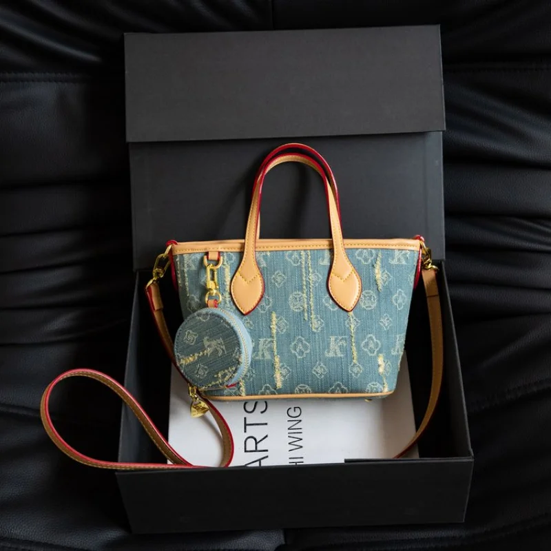 

Luxury Minimalist Crossbody Bag For Women - Vintage Elegant Leather Handbag With Letter Logo Designer Tote Messenger