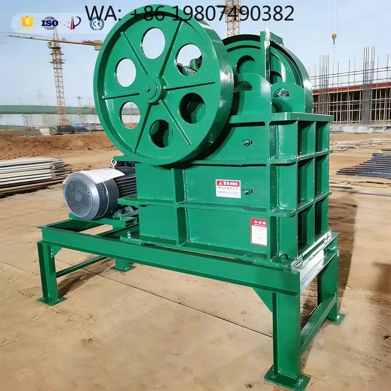 

Mini Mobile Jaw Crusher, Portable Mining Equipment, Universal Stone Crushing for Various Mining Ore Processing Projects