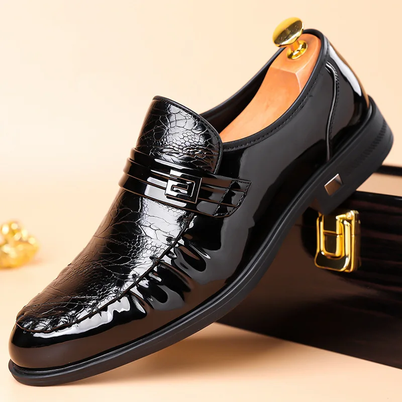 

Big Size Patent Leather Shoes for Men Spring Autumn New Designer Business Casual Shoes Male Fashion Black Brown Dress Shoe Man