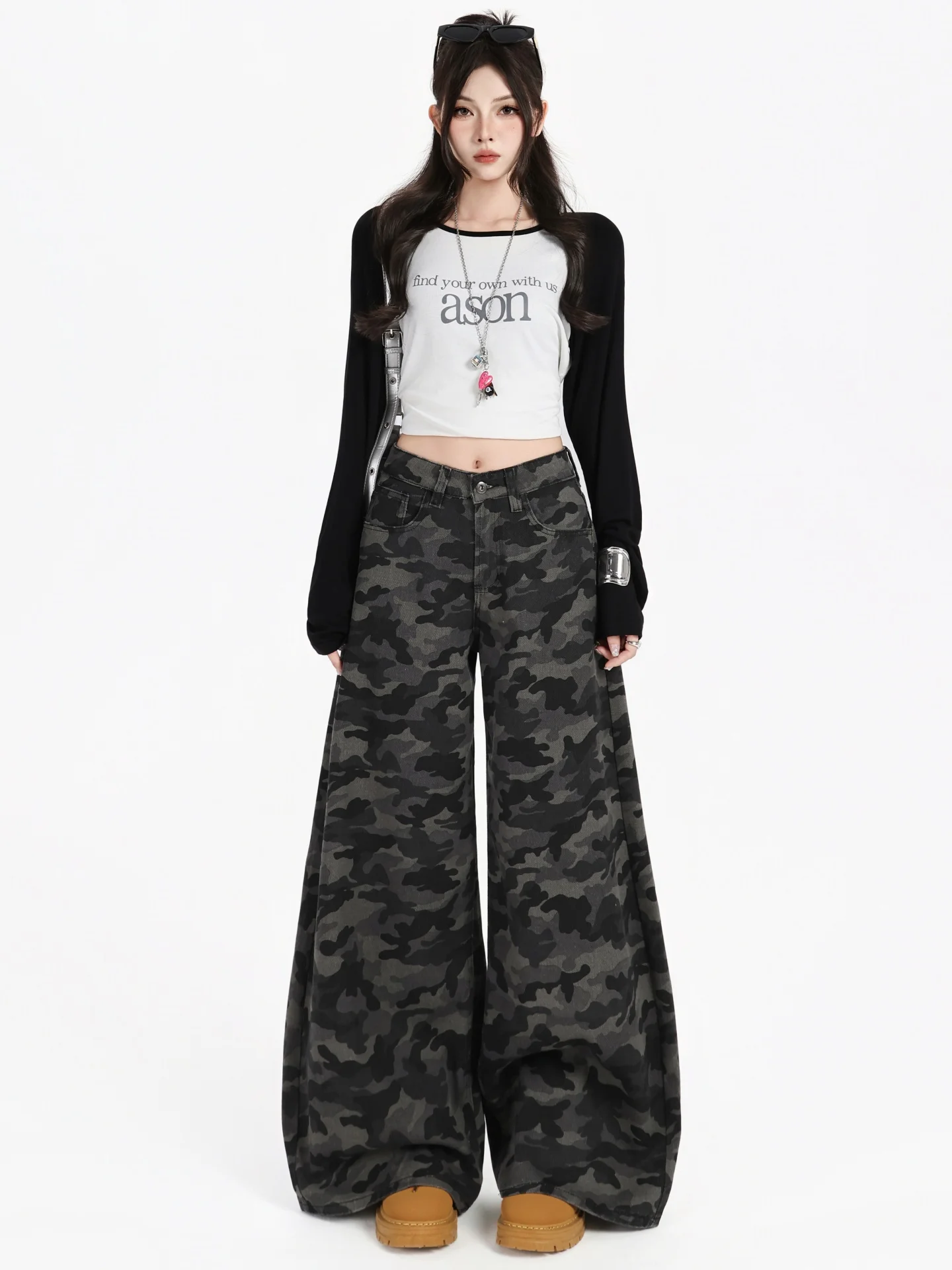 Damskie jeansy z wysokim stanem, szerokimi nogawkami, w stylu amerykańskim retro, z kamuflażem, luźne, proste spodnie robocze, nowość na jesień 2025.