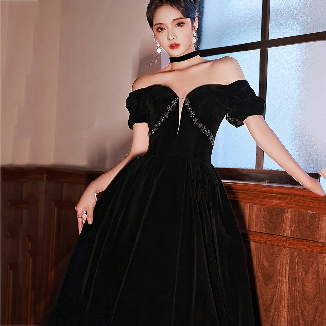 

Sexy Black Velvet Slash Neck Evening Party Dress Retro Lady Qipao Cheongsam French A-Line Princess Robe De Soiree Banquet Dress