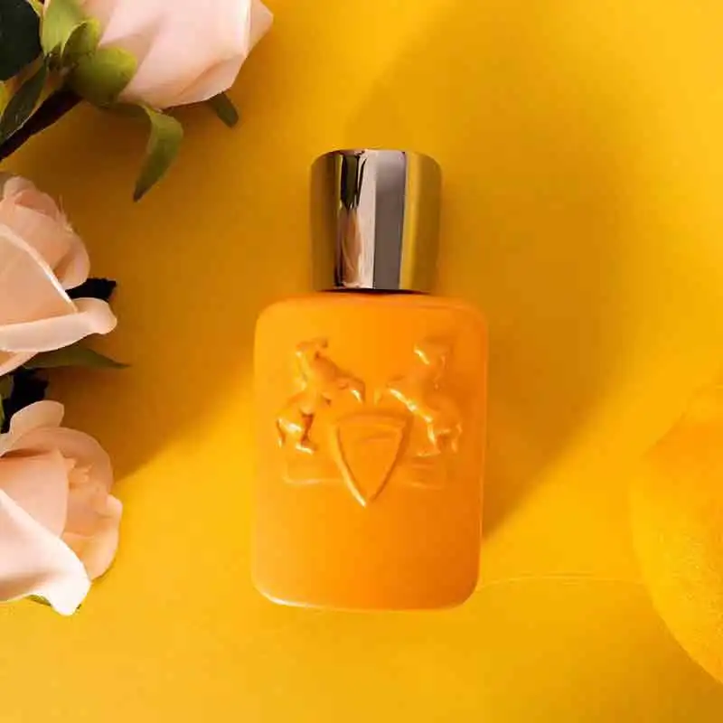 

PER vitality with citrus wood, a brightness that interprets the elegance and high-end texture of France.perfect gift
