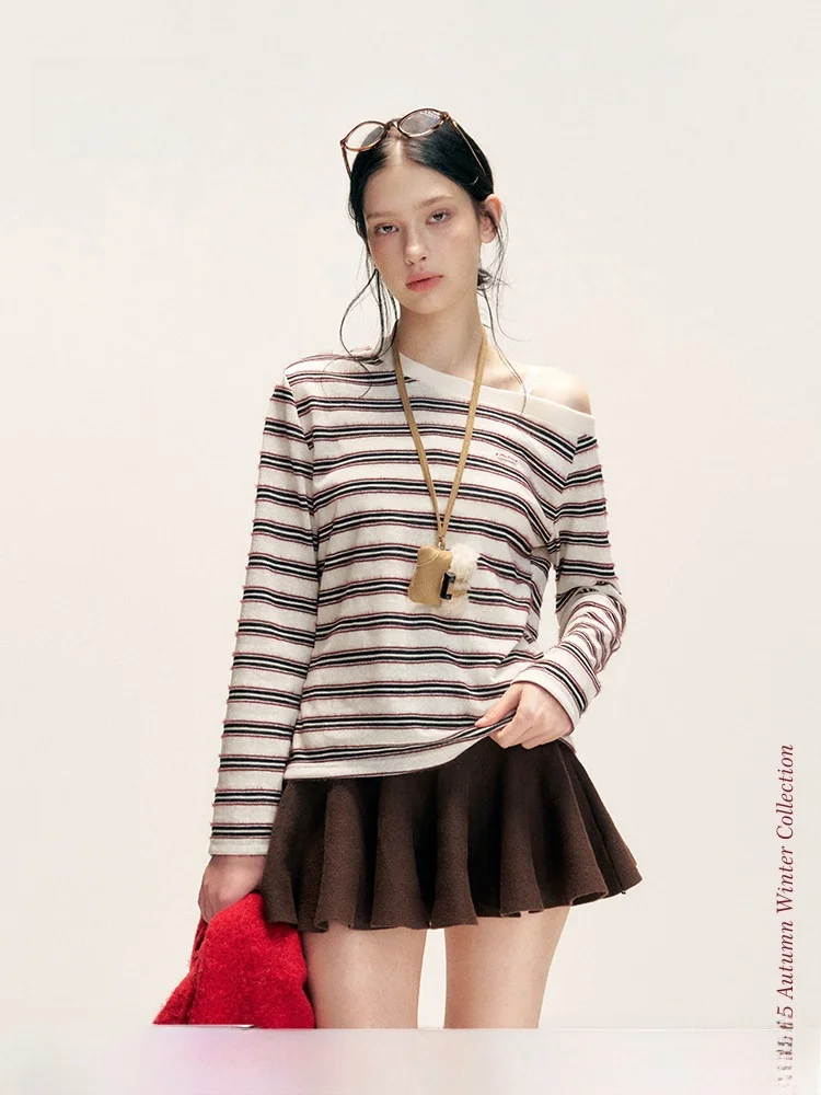 

Soft Touch Long Sleeve T-Shirt Cloud Shirt Retro Diagonal Shoulder Loose Fit Stripe Pattern Casual Style for Girls Spring Season