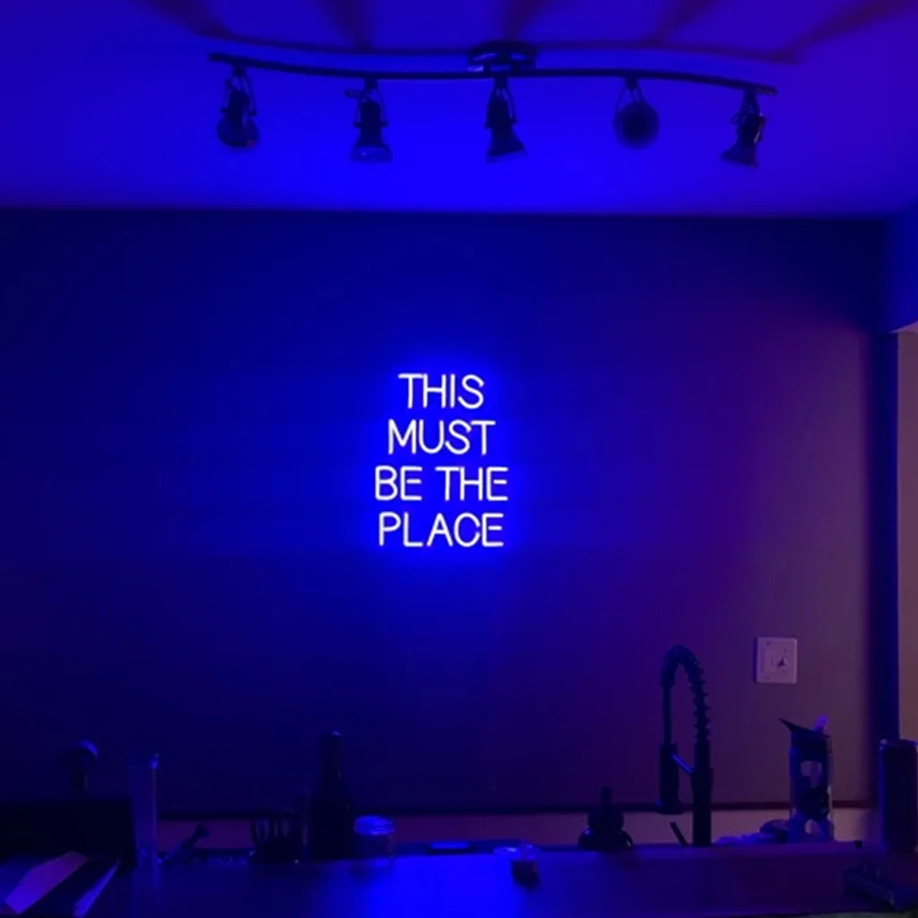 يجب أن يكون هذا المكان النيون يتحدث رؤساء غنائية جدار الفن، ديكور غرفة المنزل، ديكور حفل زفاف، هدية موسيقية فريدة من نوعها #4