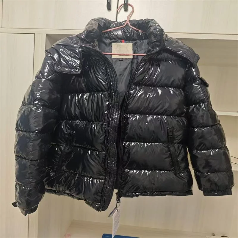 Jaqueta puffer de algodão impermeável para homens e mulheres, casaco com capuz, curto, brilhante, plumas, high-end, casual, roupas de inverno