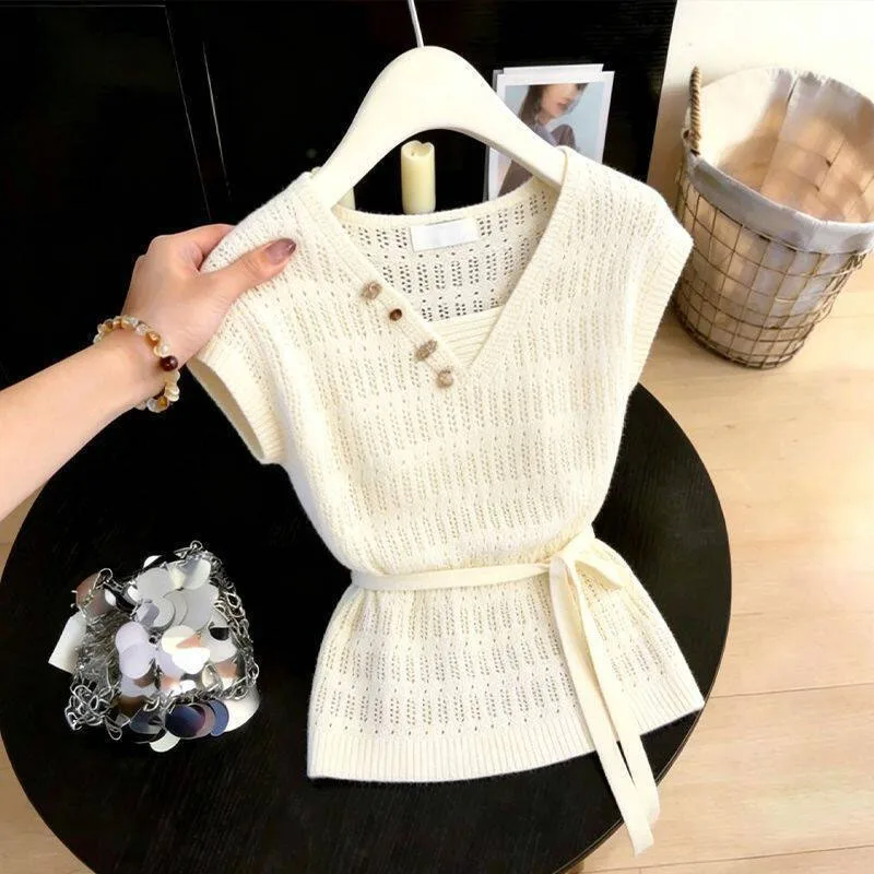 Knitted Sweater Women Pullovers Unique Lace-up Short Sleeve Knit Sweater Pullover Women Tops New Summer V-neck Knitwears