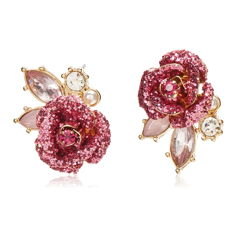 

Vintage Rose Crystal Flower Stud Earrings Alloy Material Gold Fashionable Birthday Jewelry Gifts for Women Girls Shine Brightly