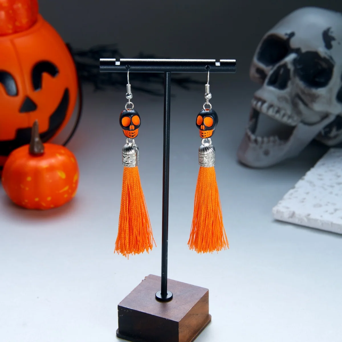 Schwarz-weiße Ohrringe mit grinsendem Totenkopf und Quasten für Damen, Gothic-Punk, dunkler Stil, Skelett-Karnevals-Ohrringe, Halloween-Schmuck – Detail 27
