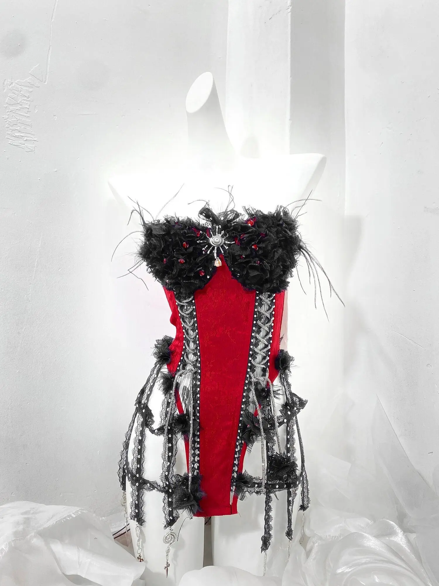 Handmade Red and Black Gothic Black Strap Drawstring Fishbone Corset Birdcage Waist Body Straightening Top Dress