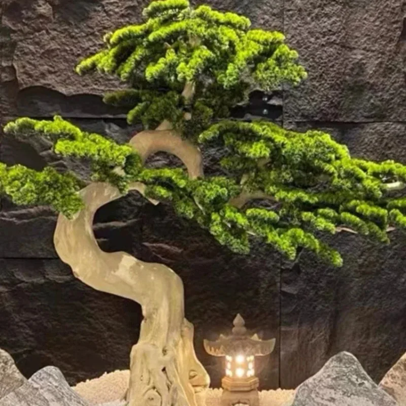 Simulated welcome pine tree indoor and outdoor decoration and landscaping simulation tree