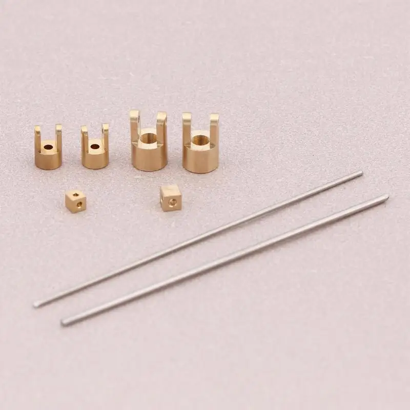 

Универсальный латунный соединительный вал 2 мм/1 мм с безопасным сквозным отверстием для миниатюрных двигателей, радиоуправляемых машинок, поделок и хобби