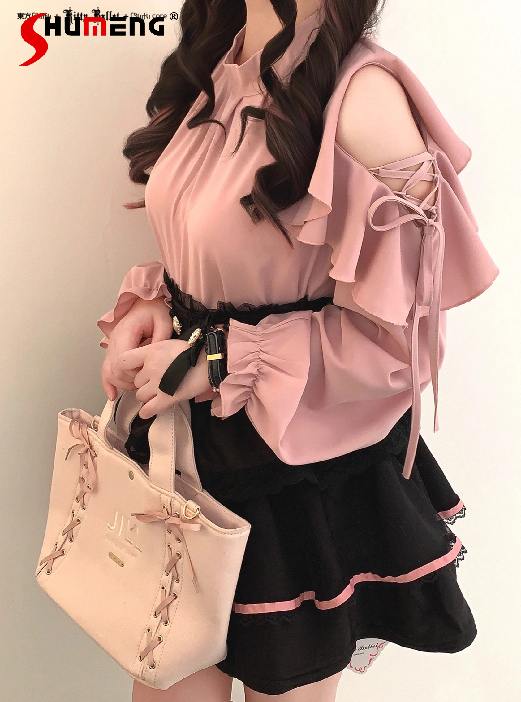 

KittyBxllet оригинальная элегантная милая универсальная блузка в японском стиле на шнуровке с открытыми плечами и длинными рукавами с рюшами для женщин