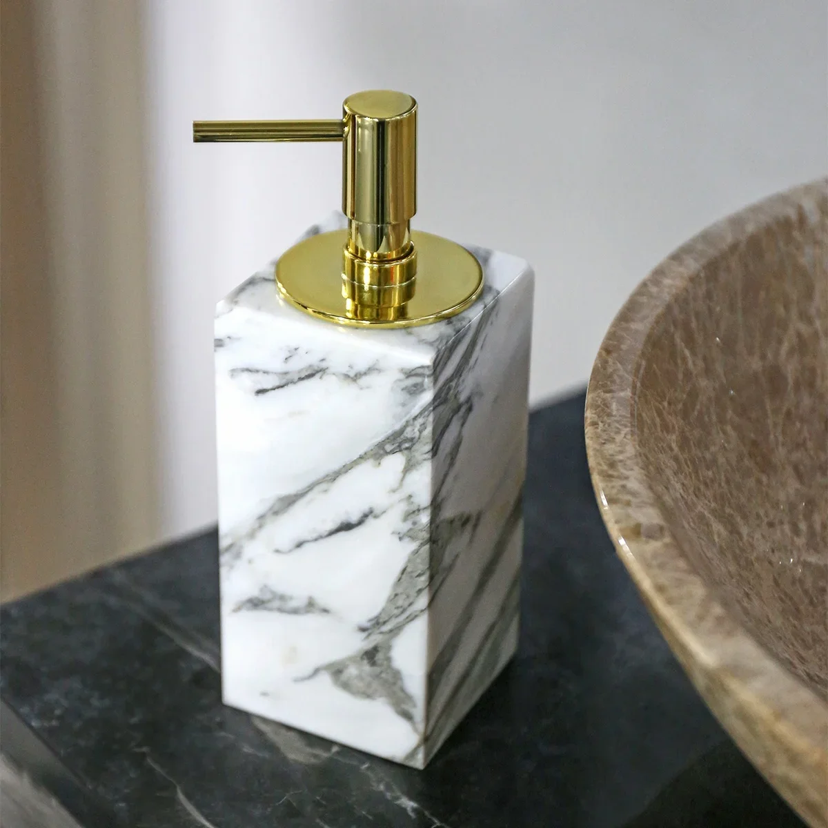 6.5x6.5x18cm Natural Marble Lotion Bottle Soap Dispenser for Bathroom Accessories Home Decor Gold Silver Press Pump Head