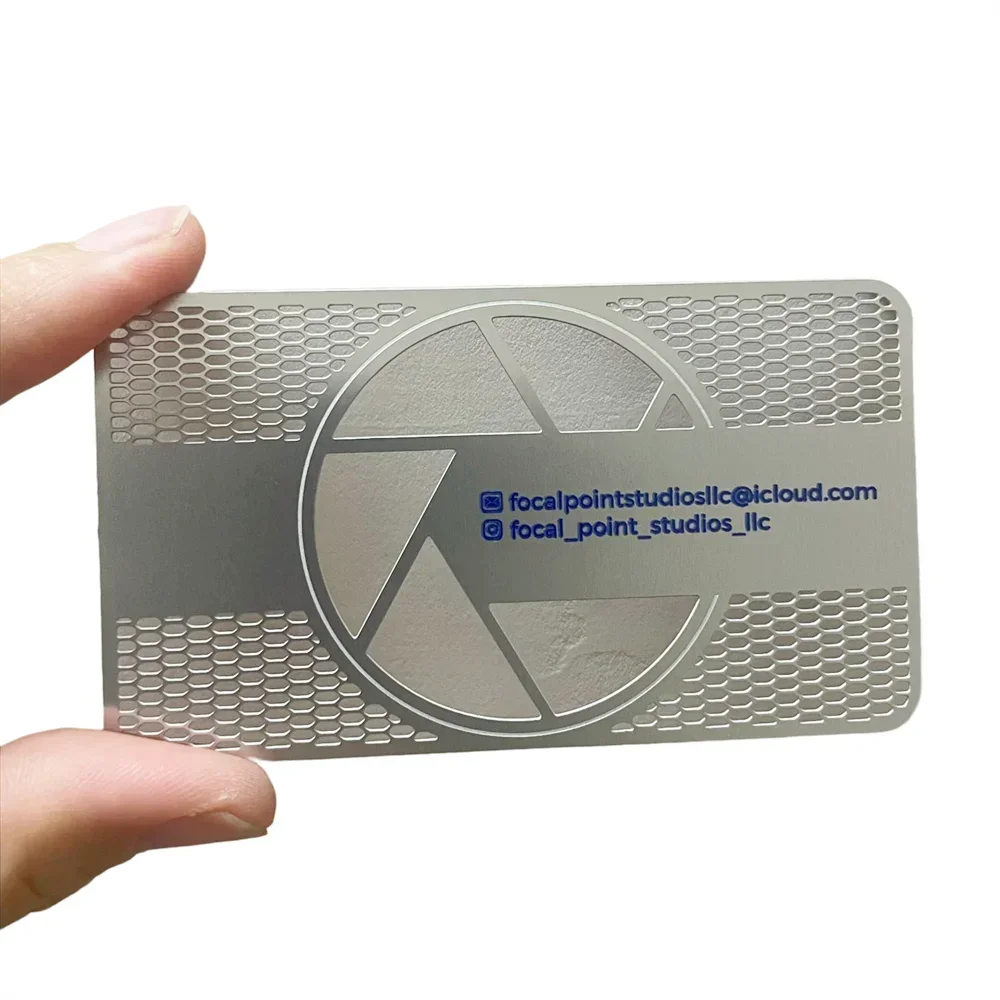 

Стальные металлические визитные карточки с шелковой печатью на заказ Дешевая металлическая членская карта лояльности 0,5 мм