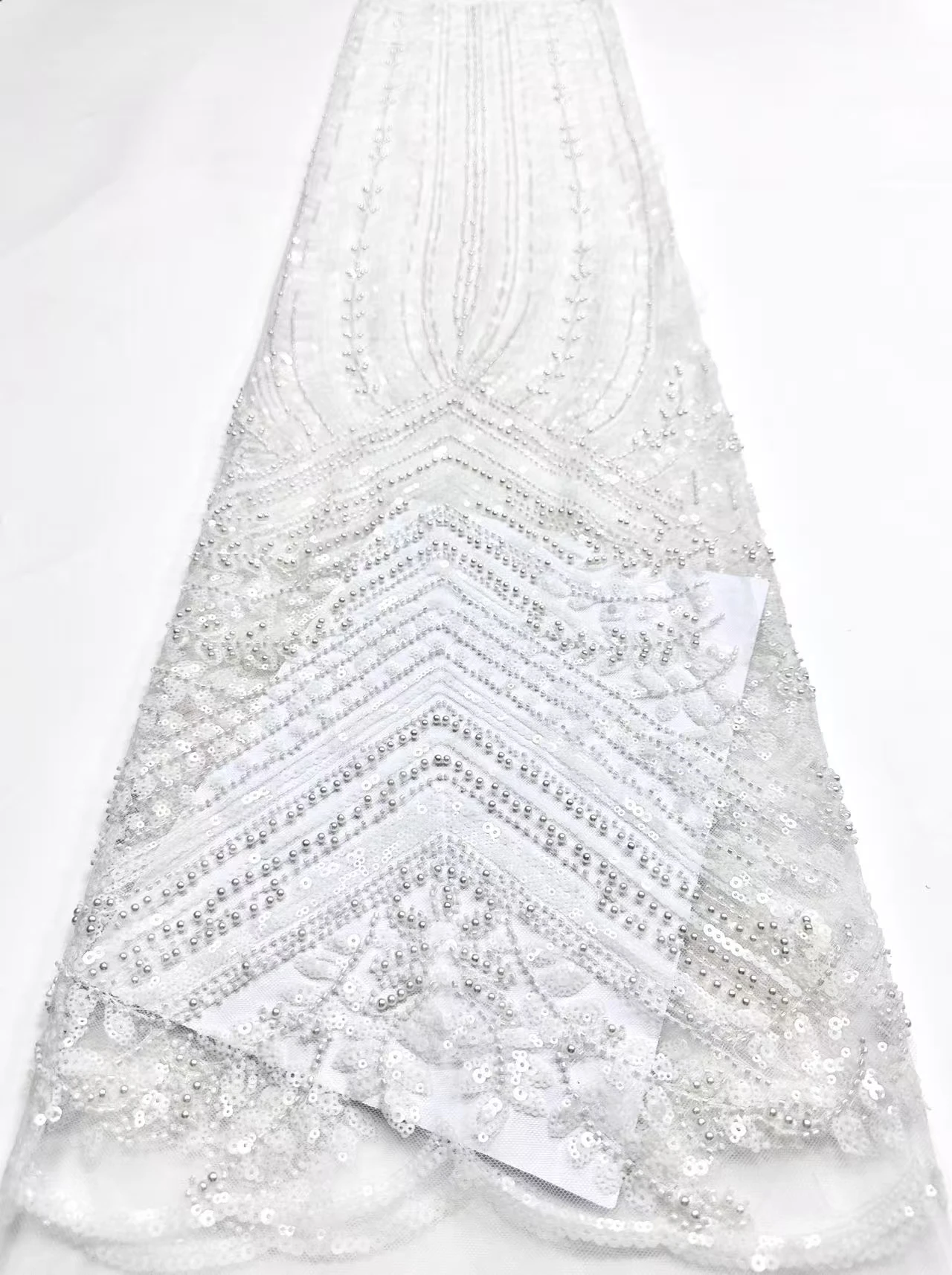 ผ้าลูกไม้แอฟริกันสีขาวปักเลื่อมสำหรับเจ้าบ่าวเจ้าสาวชาวไนจีเรีย ผ้าลูกไม้ฝรั่งเศสคุณภาพสูงสำหรับงานแต่งงาน รุ่น CC1678