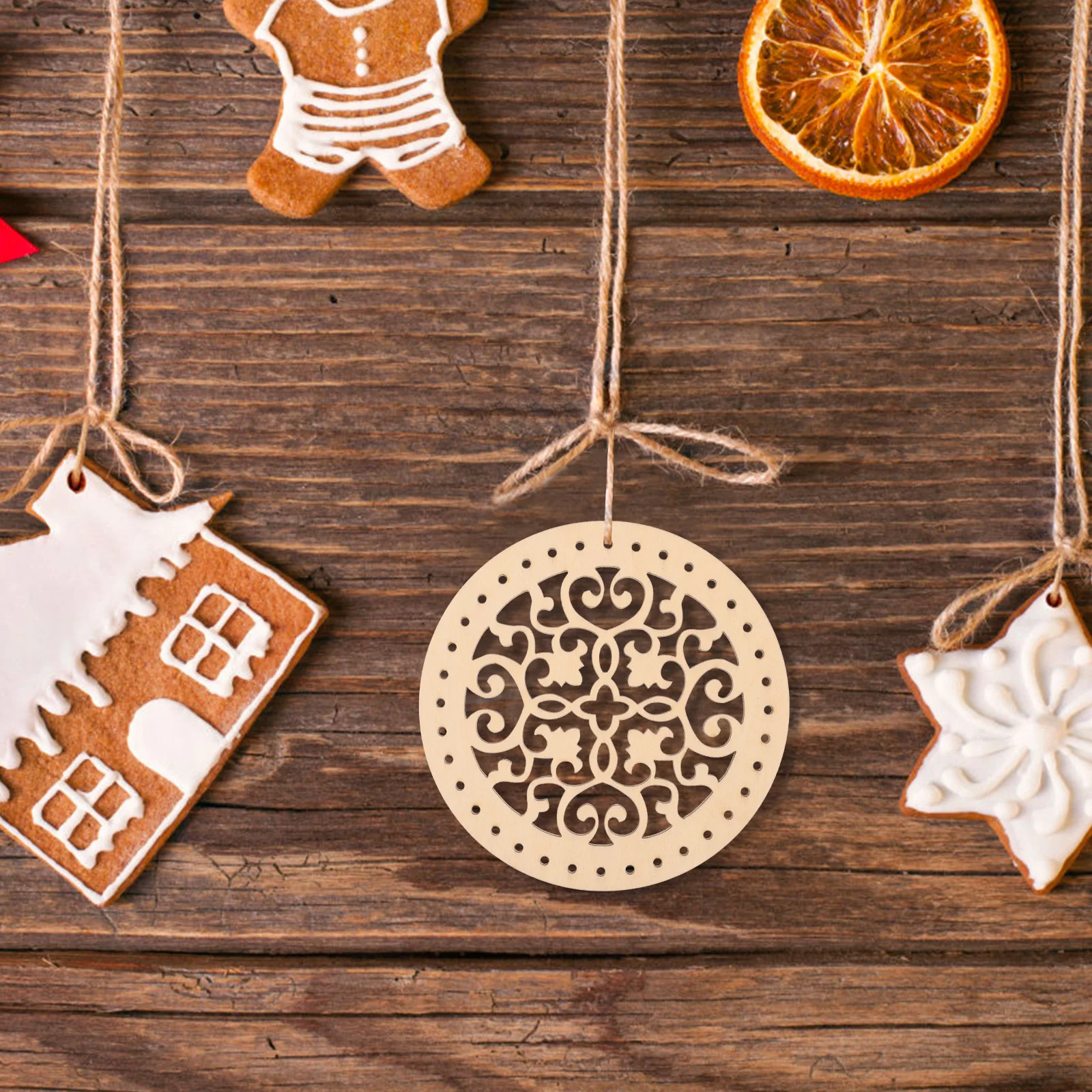 

30pcs Wood Slices 10cm Hollow Round Laser Cut Real Wood DIY Crafts Wedding Decor Home Decor Christmas Party Supplies