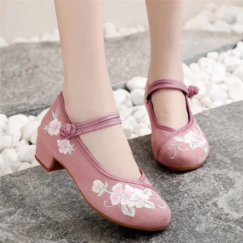 Chinese Embroidered Shoes Women High Heels Cheongsam National Style Mother Shoes Spring and Autumn Old Beijing Cloth Shoes