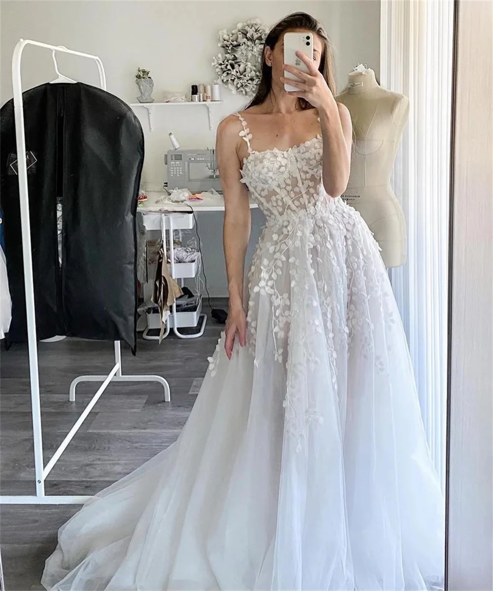 فساتين زفاف شعبية بحزامين من الدانتيل على شكل حرف A مصنوعة حسب الطلب 2025 Rode De Morrie