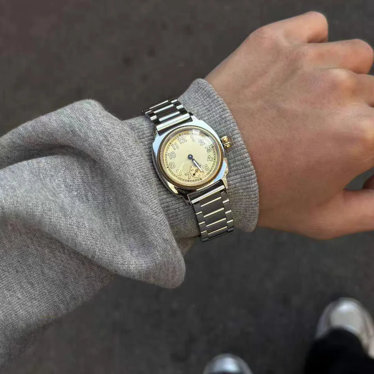 CILOA Vintage Old Money Style Men Watch, Niche Design Steel Band Quartz Wristwatch, Ideal Gift for Business & Party