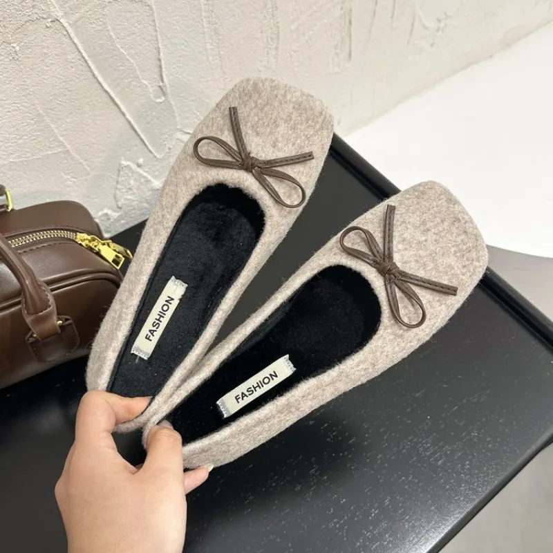 Chaussures simples en daim à bout carré pour femmes, début du printemps, nouveau vent doux de soirée tardive Mary Jane