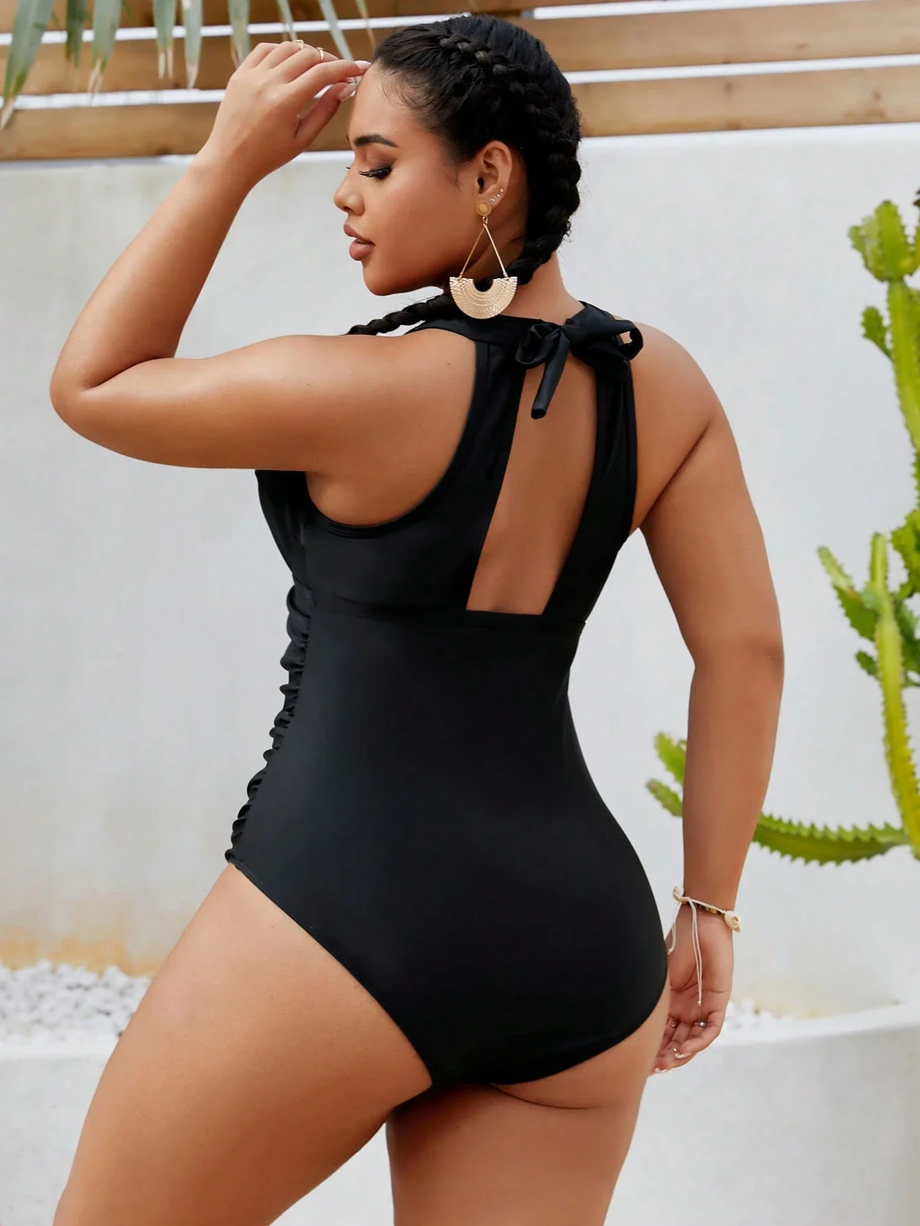 

Black Plus Size One-Piece Swimsuit With Ruched Sides, Halter Tie Back, And Open Back Design For Summer Beachwear