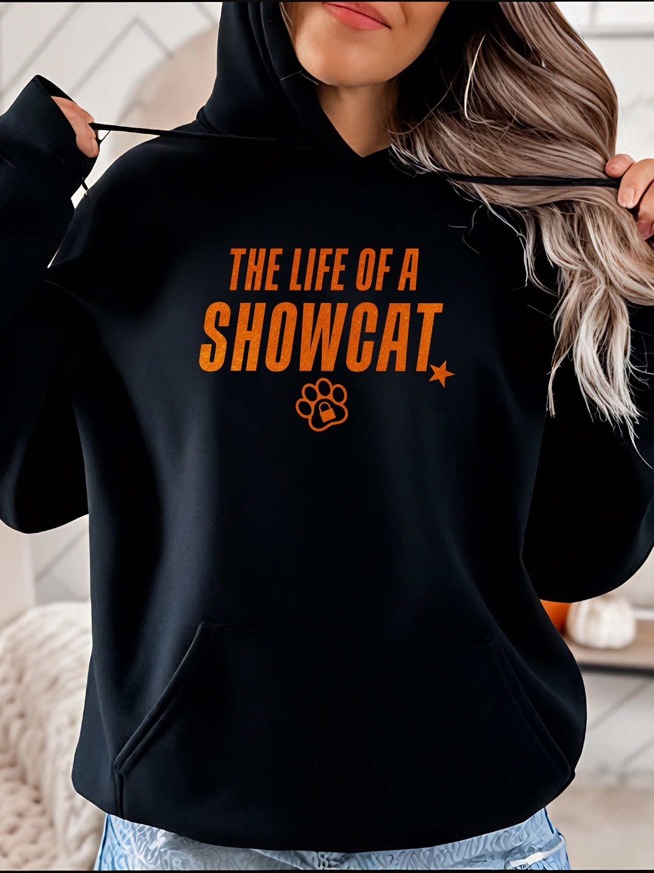 

Толстовка The Life of a Showcat с принтом кошачьей лапы, черная толстовка, повседневная одежда, женская мода 280