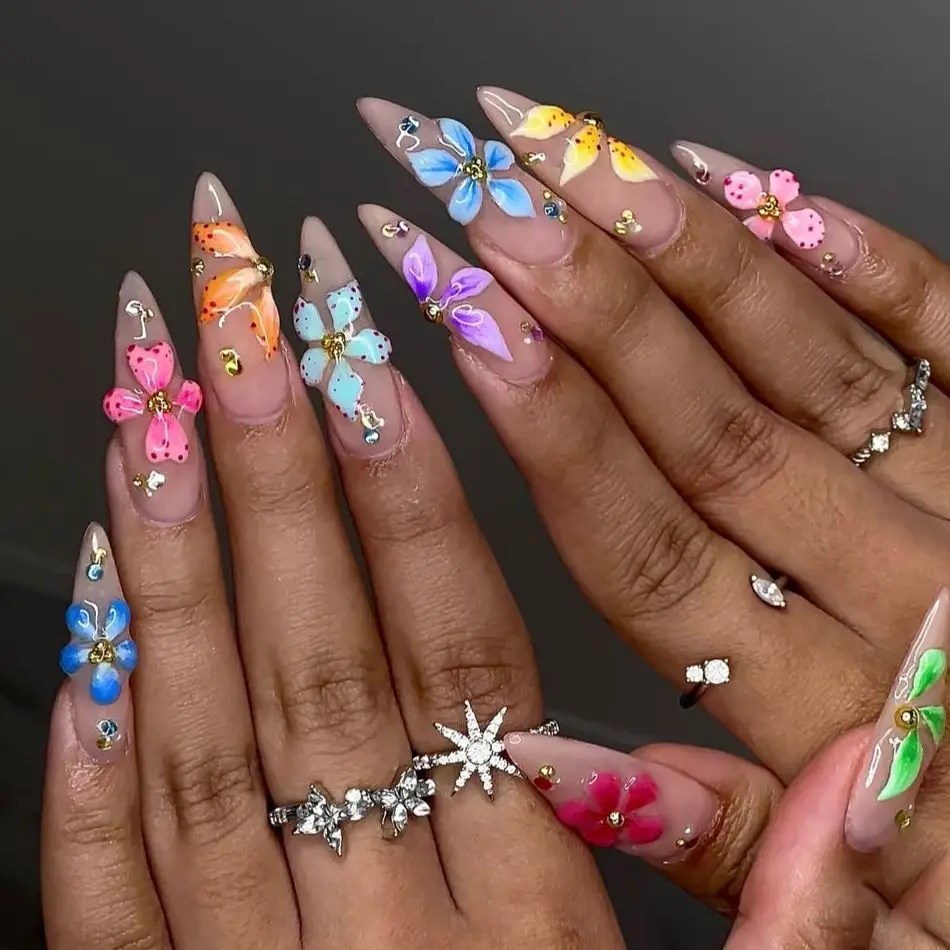 Uñas Postizas 3D para Mujeres y Chicas, Degradado Marrón y Azul con Flores en Relieve y Cristales, Forma Almendra, Uñas Press-On de Otoño/Invierno 6