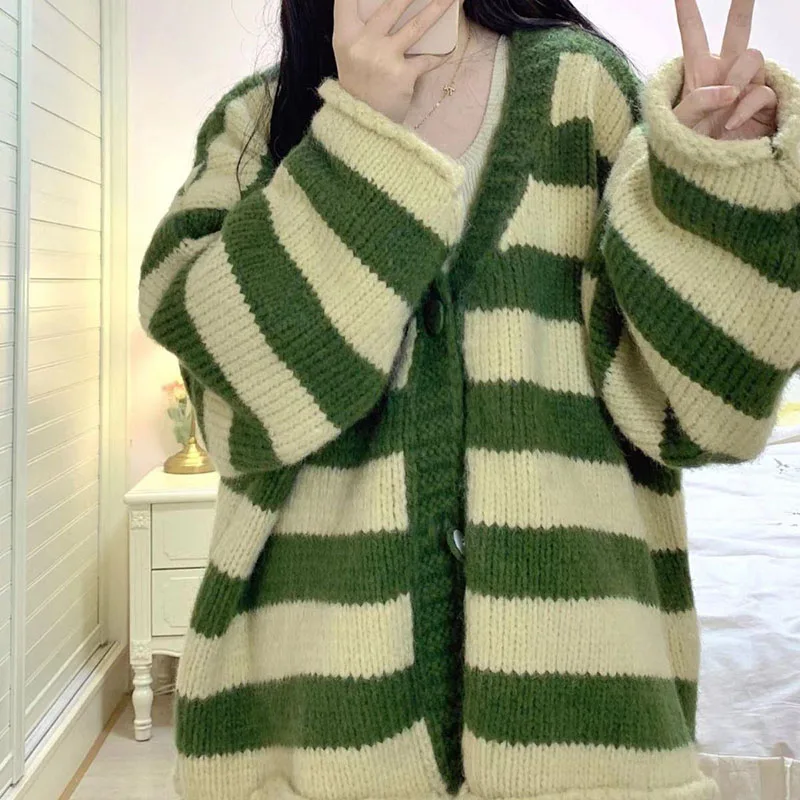 

Women's Sweet Striped V-neck Cardigan Sweater Academy Style Korean Lazy Top Jacket Loose Fit Autumn Winter Fashion