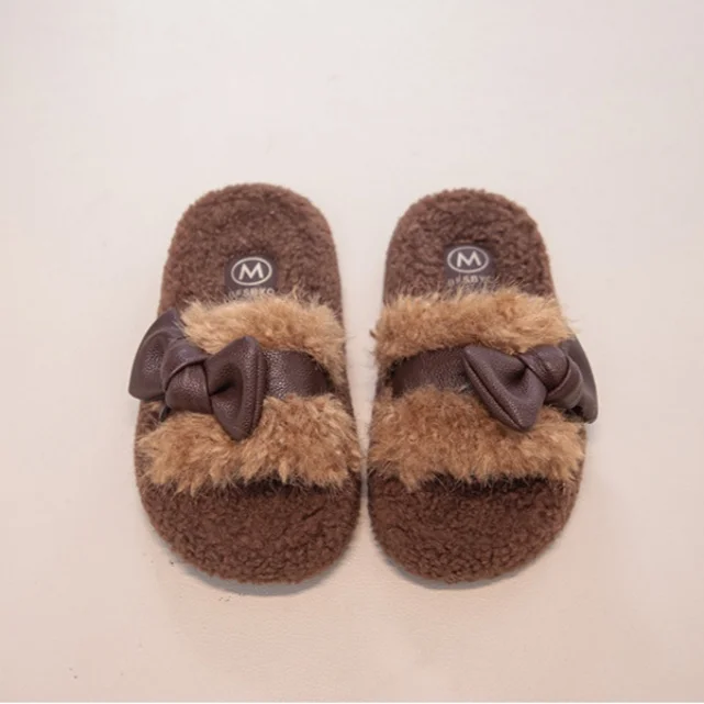 القوس الربط رقيق النعال ملابس خارجية للأطفال موضة 2025 جديد الخريف والشتاء الدافئة سميكة القاع كلمة واحدة ممسحة قطن #3