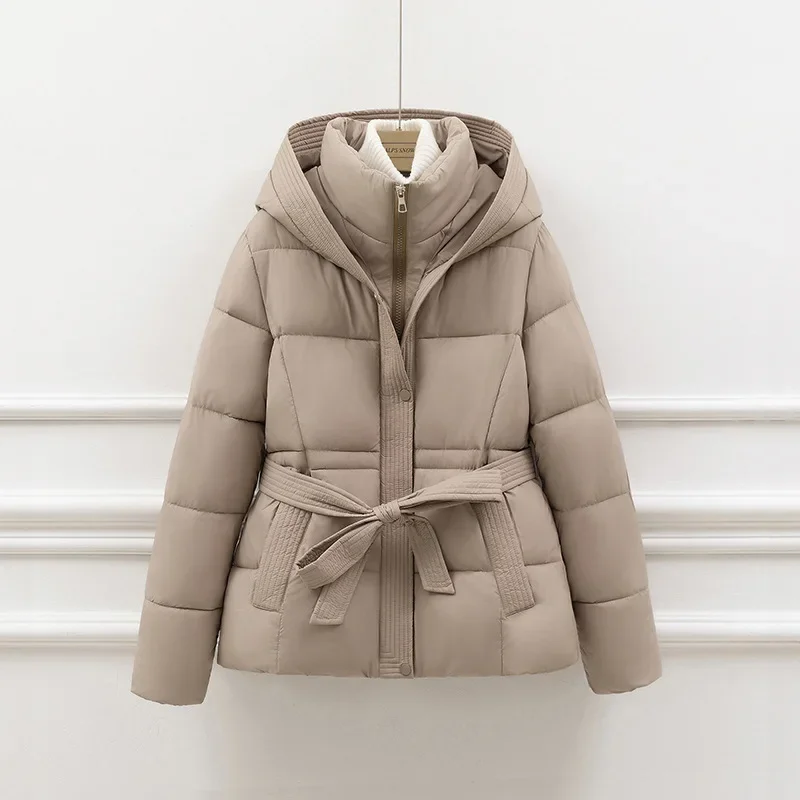 Giacca da donna imbottita in cotone imbottito ispessente Giacca corta allentata dimagrante con cappuccio Capispalla con lacci Moda Tasche grandi Cappotto Parka da donna