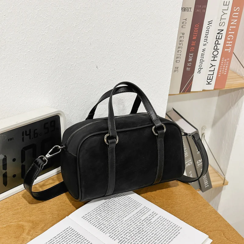 

Ретро-сумка женская маленькая, осенне-зимняя коллекция 2026 года, новая универсальная суперпопулярная сумка через плечо, хит сезона, трендовая модель, ручная сумка-клатч.