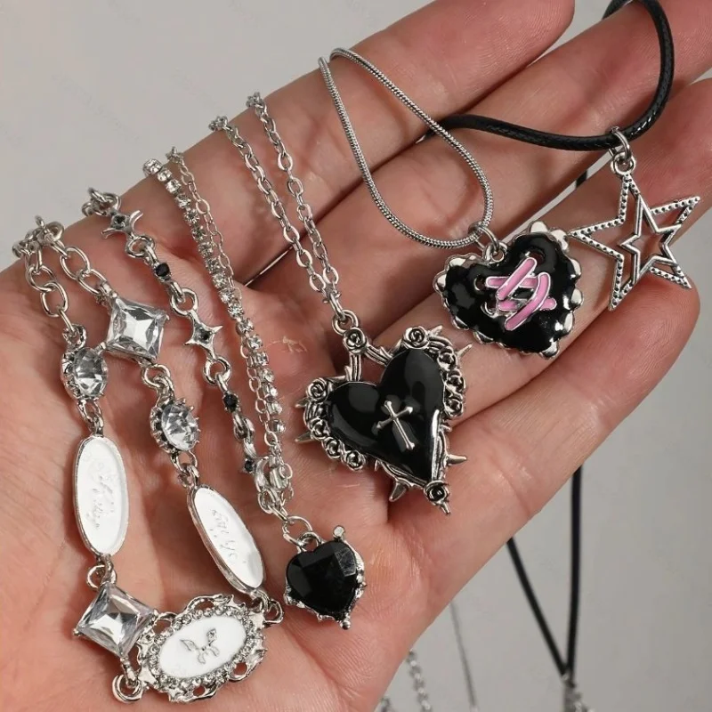 conjunto-de-5-colares-y2k-colar-com-cruz-em-forma-de-coracao-com-espinhos-pretos-pingente-oval-branco-retro-colar-de-prata-misturada-empilhado-joia-feminina