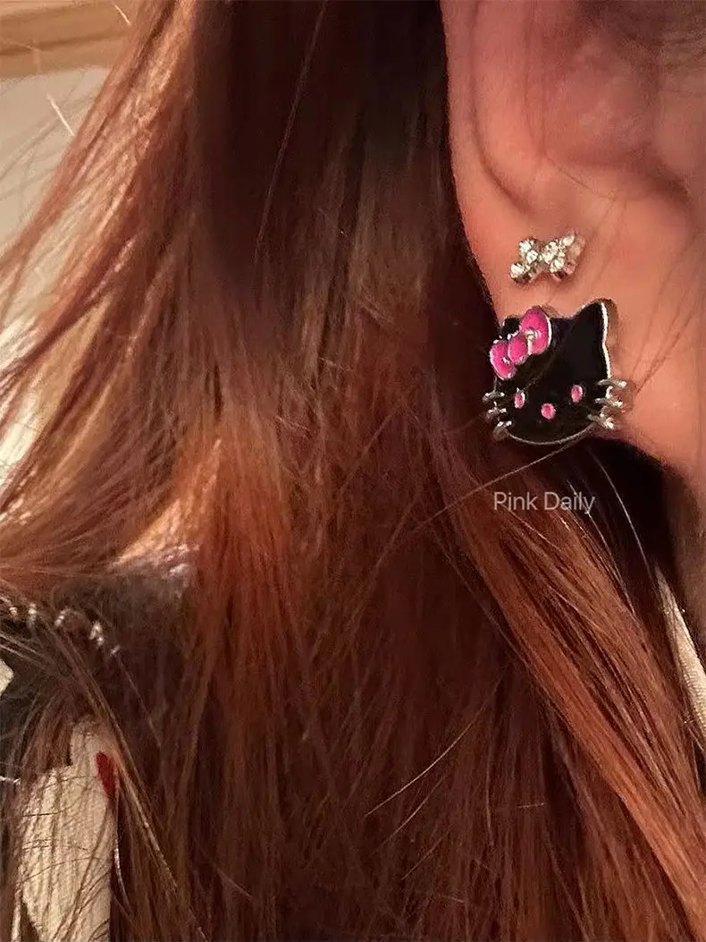 Boucles d'oreilles Hello Kitty en cuir noir pour filles, sans oreilles percées, clip d'oreille Kawaii, décoration créative, accessoires de bijoux, Y2k