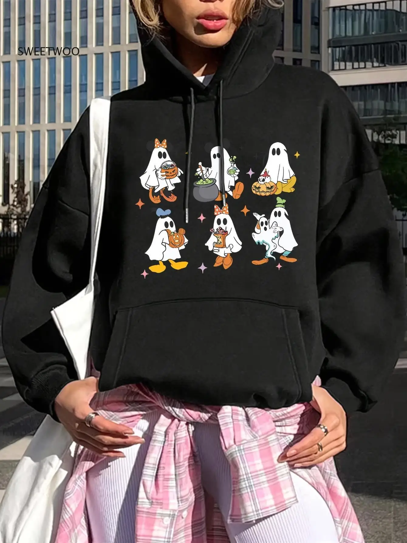 

Женская толстовка с рисунком на Хэллоуин — с жутким принтом собаки и кошки, карманом кенгуру, круглым вырезом