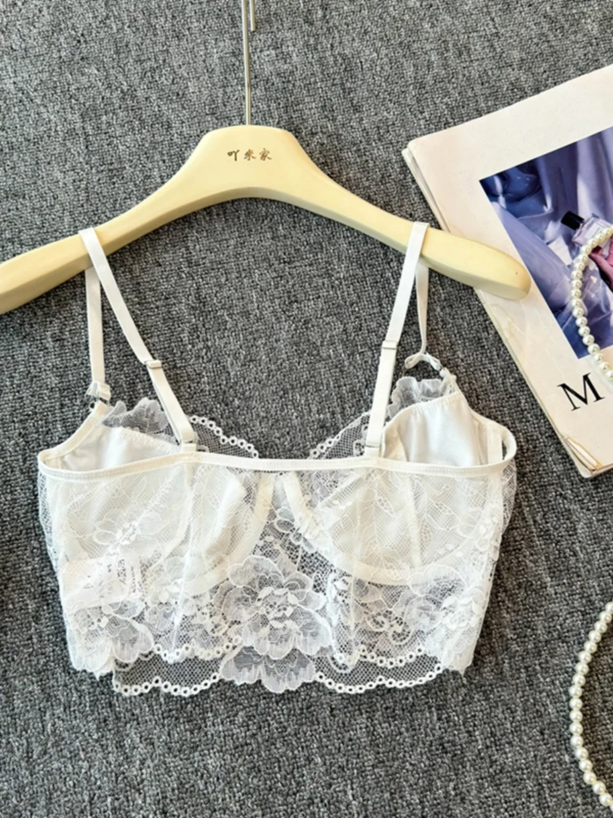 Foamlina verano puro deseo encaje blanco cadena de perlas Sling chaleco mujer estilo Ins corto interior con envoltura en el pecho Top Bustier exterior