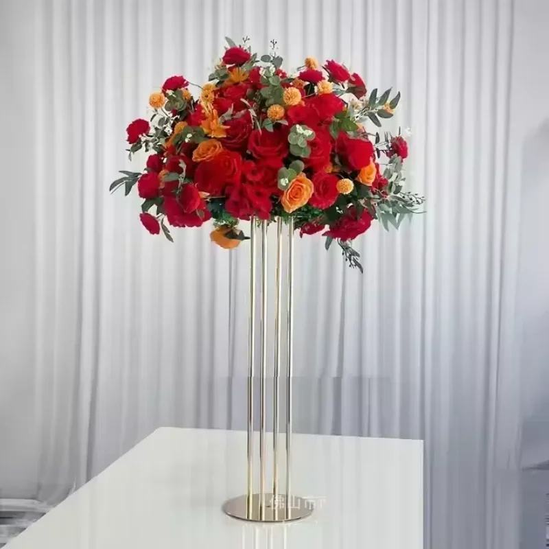 

European wedding floral decorations, geometric metal plating frames, central components, atmosphere, road guidance, decor props