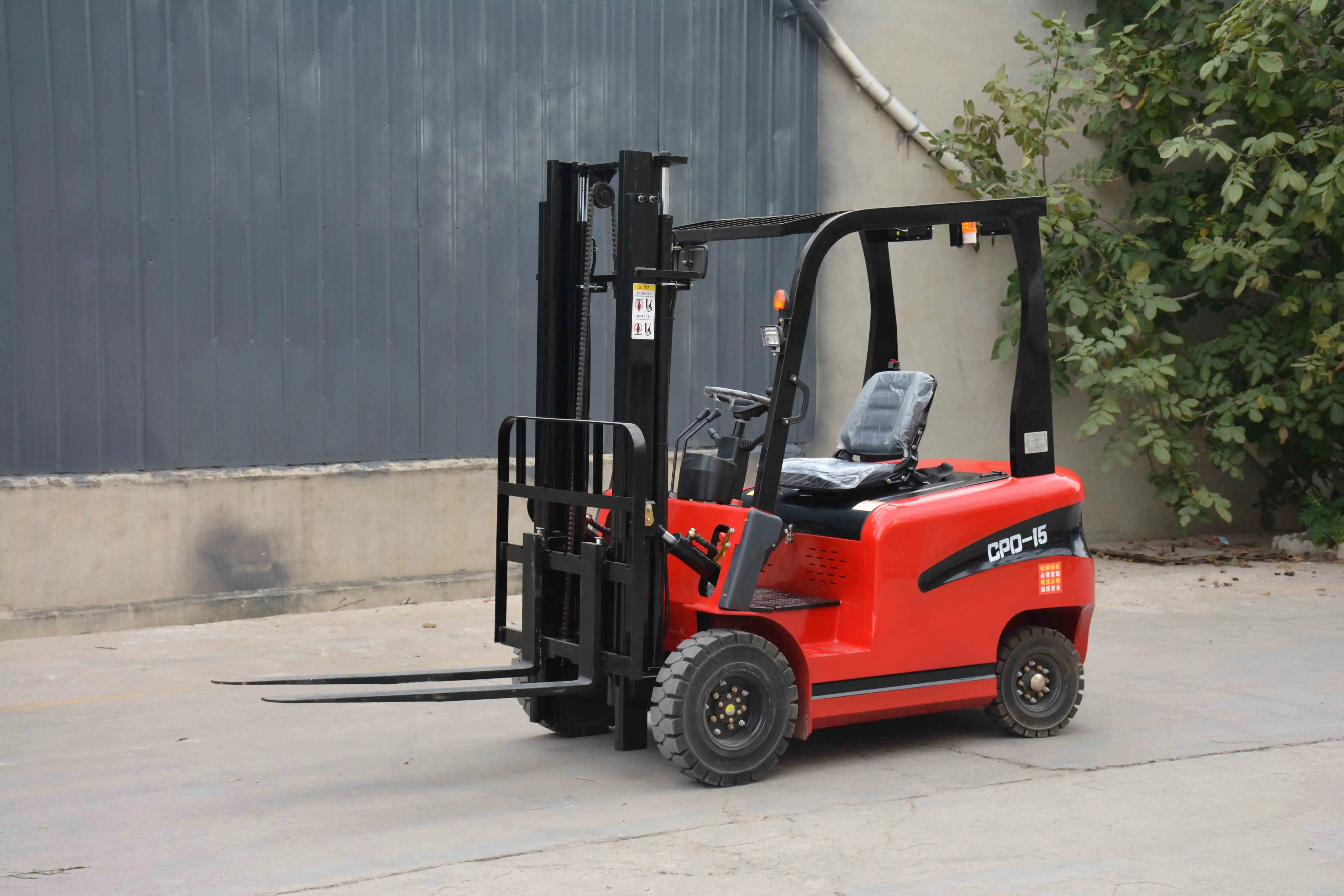 Индивидуальный 1-тонный 2-тонный электрический вилочный погрузчик, электрический вилочный погрузчик, мини-электрические вилочные погрузчики, используются для обработки и загрузки работы AST